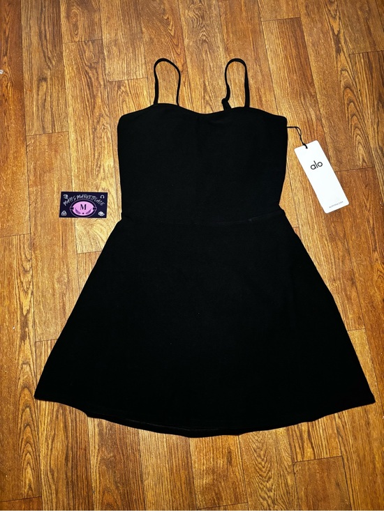 ALO Yoga Dresses & Skirts - ALOsoft Courtside Tennis Dress (Brand New) Large